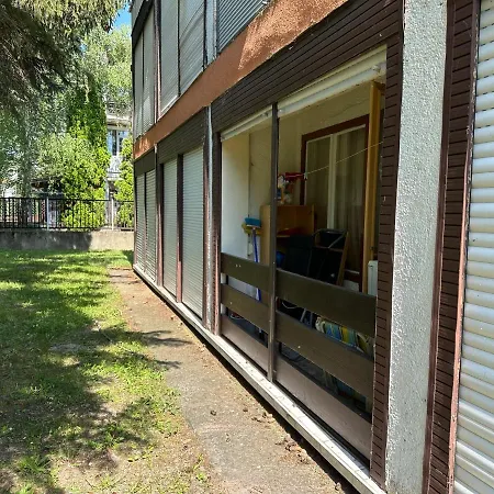 Nyarfas שיופוק