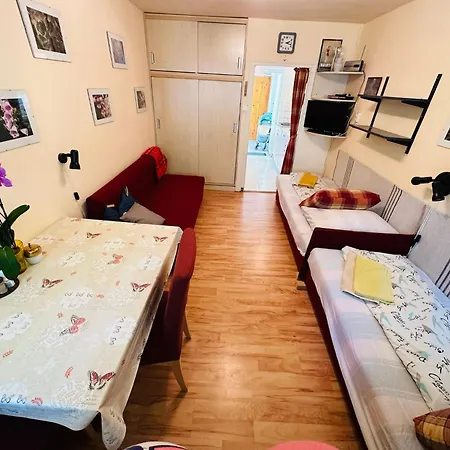 Nyarfas * שיופוק